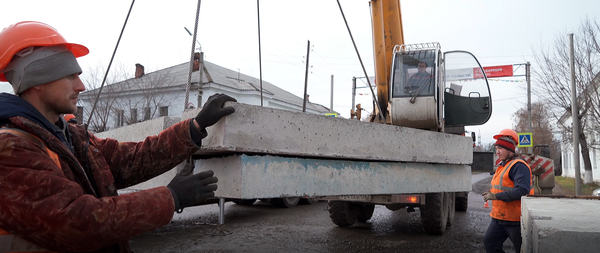 В Тайшетском районе продолжаются работы покапитальному ремонту автодорог